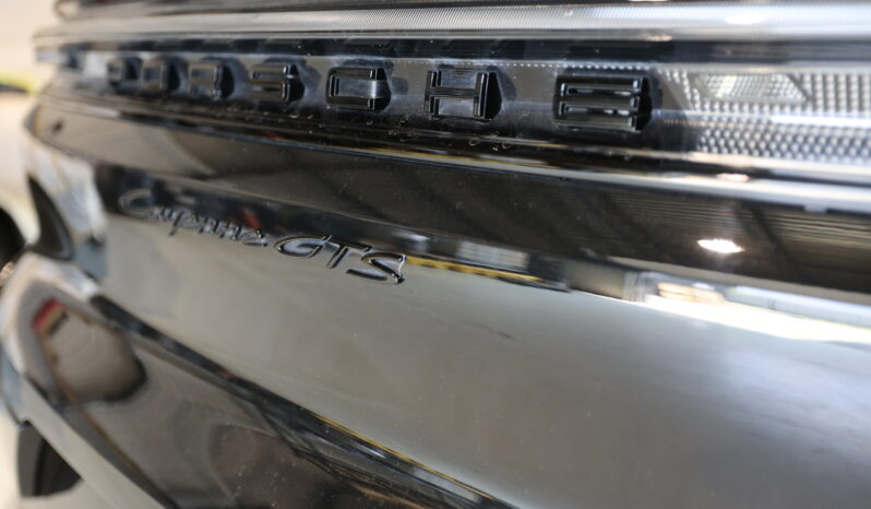 2025 Porsche Cayenne GTS full