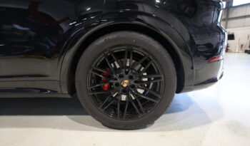 2025 Porsche Cayenne GTS full