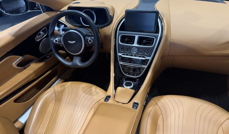 2021 Aston Martin DB11 Cabriolet full
