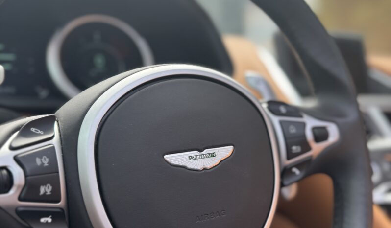 2021 Aston Martin DB11 Cabriolet full